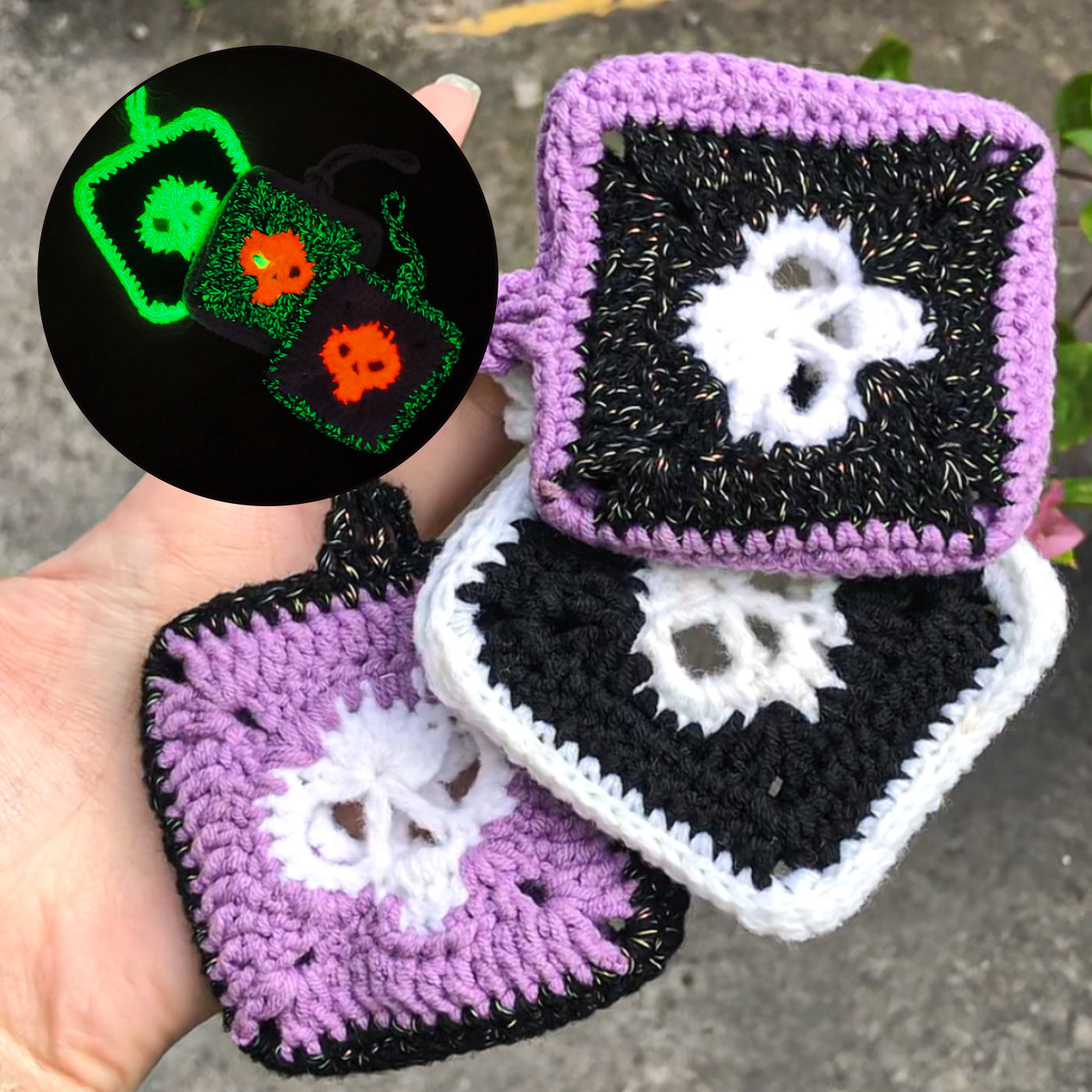 Free Halloween Skull Headphone Bag Crochet Pattern (for iPhone Headphones)