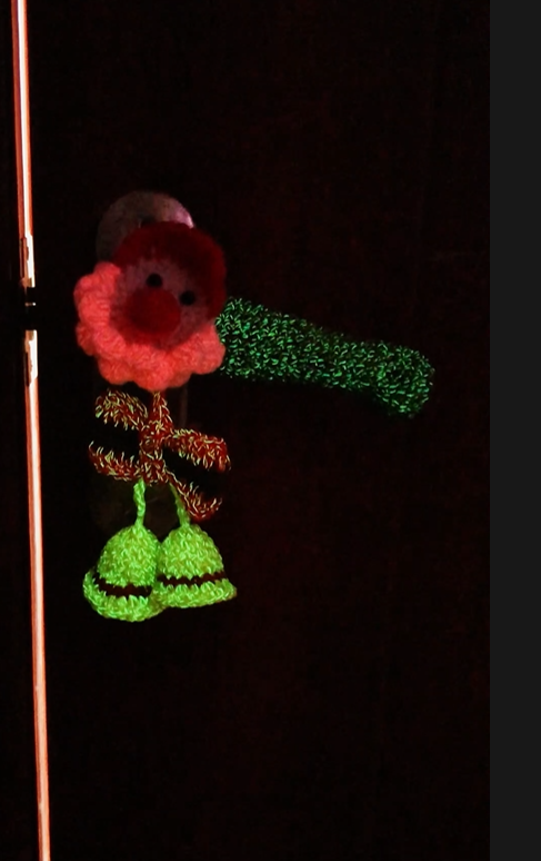 Glow-in-the-Dark Santa Door Handle Cover Crochet Tutorial