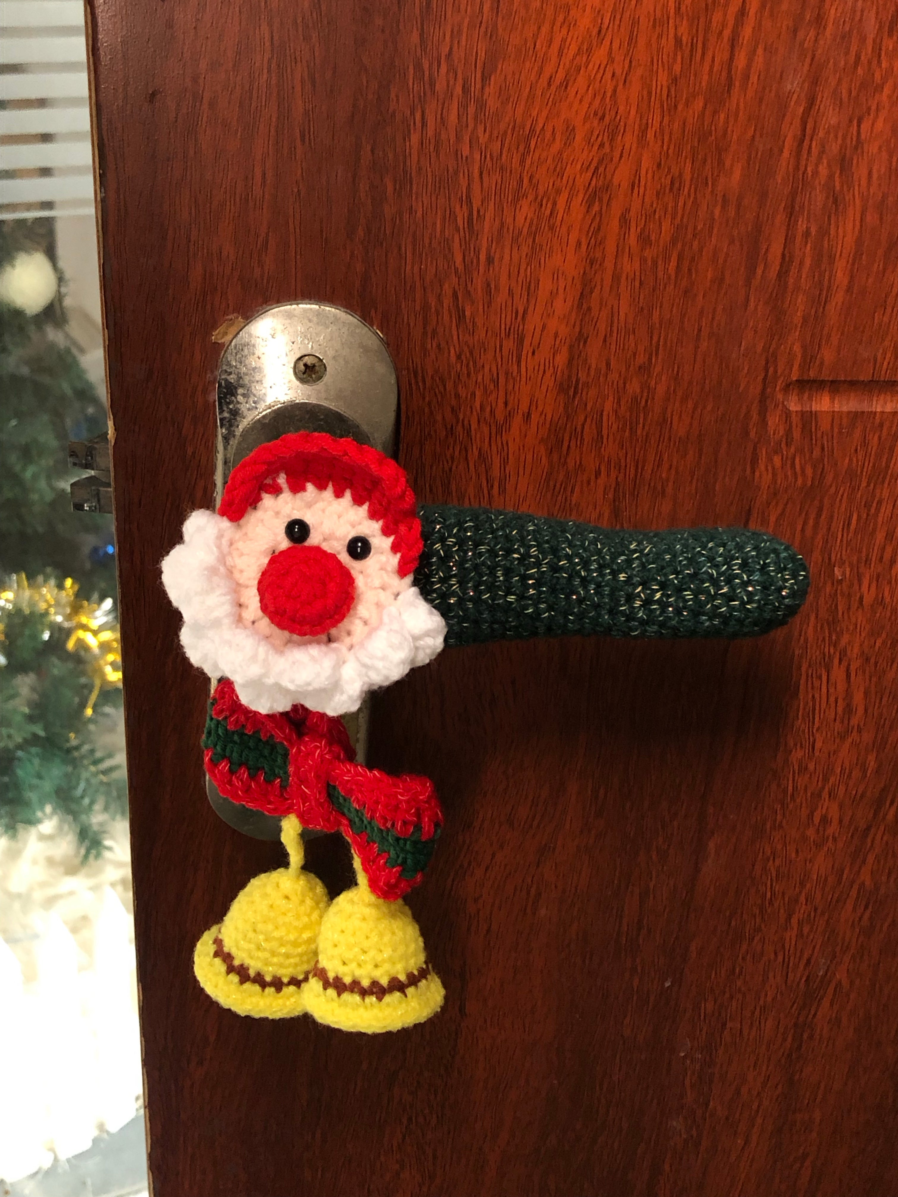Glow-in-the-Dark Santa Door Handle Cover Crochet Tutorial