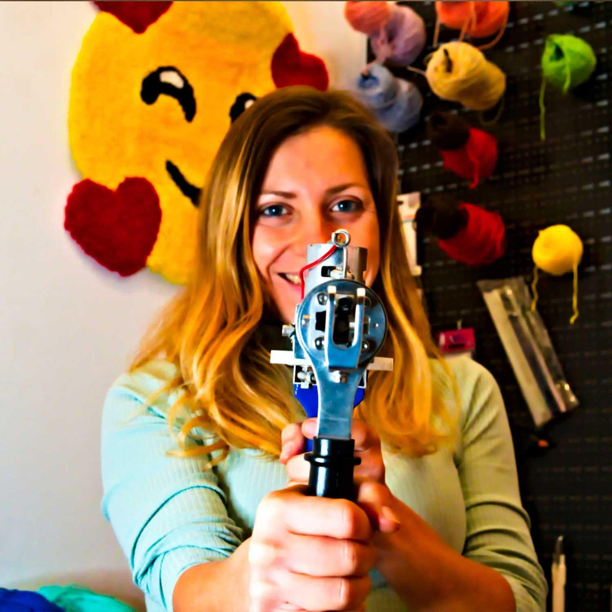 Tufting Glow & Reflective Yarns for DIY Brilliance - BlingBlingYarn
