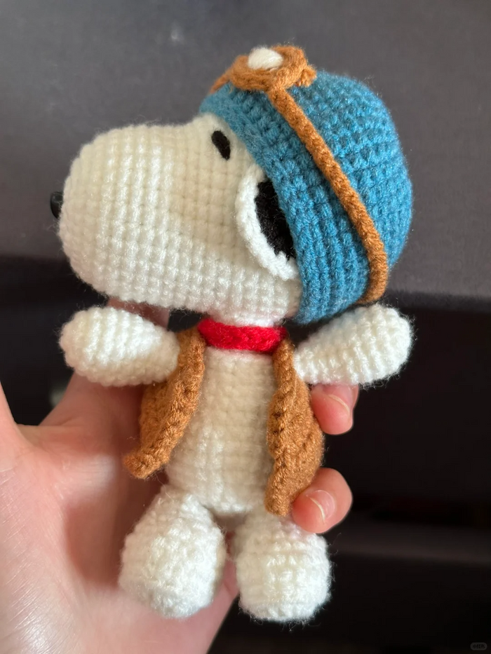 Snoopy Crochet Kit - View 3